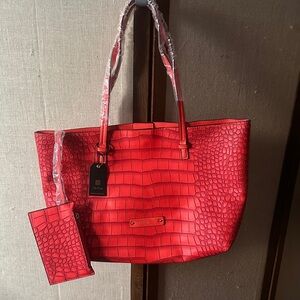 De Vesi Red Croc-Embossed Tote Bag